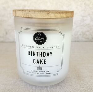 New DW Home Birthday Cake Wooden Wick Candle - White with Natural Wood Lid